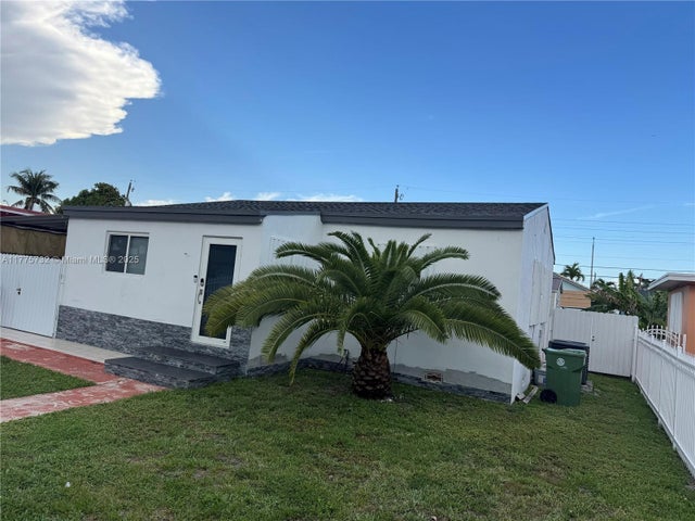 2 of 37 - 653 Se 8th Pl, Hialeah, FL