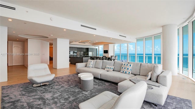 2 of 24 - 100 S Pointe Dr 1906/07, Miami Beach, FL