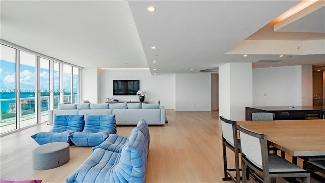 3 of 24 - 100 S Pointe Dr 1906/07, Miami Beach, FL