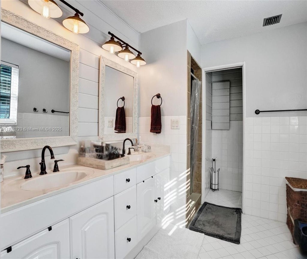 217 Se 5th St, Dania Beach
