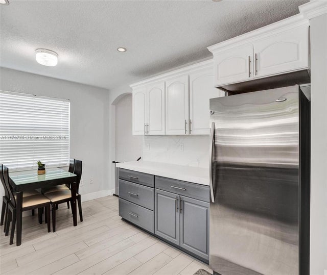 5 of 26 - 217 Se 5th St, Dania Beach, FL