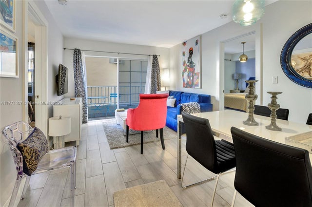 5 of 19 - 2600 Collins Ave 204, Miami Beach, FL