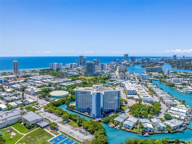 1 of 49 - 7441 Wayne Ave 11f, Miami Beach, FL