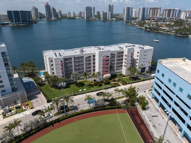 4 of 40 - N/A, Sunny Isles Beach, FL