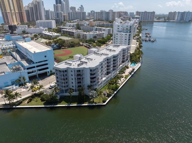 5 of 40 - N/A, Sunny Isles Beach, FL