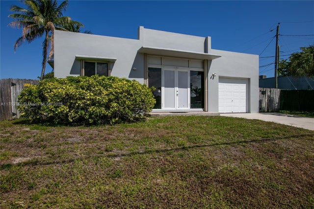 3 of 27 - 4750 Sw 43rd Ave, Dania Beach, FL