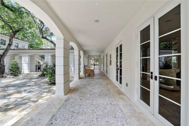 5 of 69 - 506 Sunset Dr, Coral Gables, FL