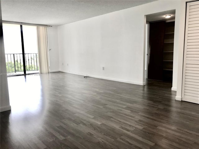 2 of 28 - 210 174th St 702, Sunny Isles Beach, FL