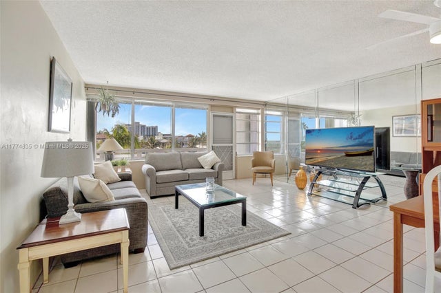 5 of 27 - 3111 N Ocean Dr 308, Hollywood, FL
