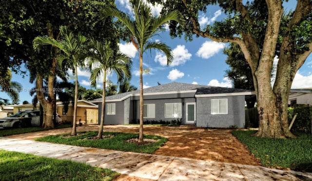 1 of 16 - 4070 Sw 49th Ct, Dania Beach, FL