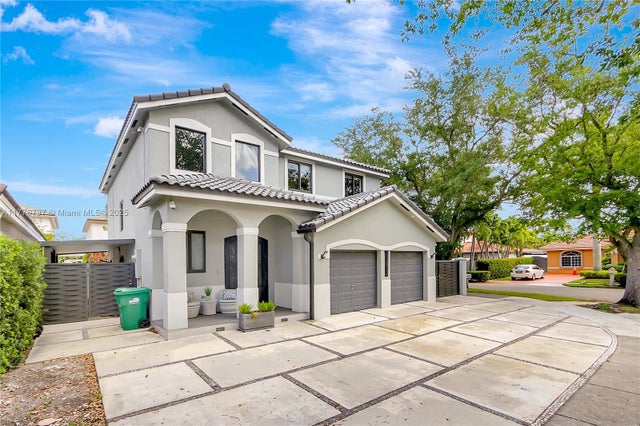 2 of 28 - 13817 Sw 39th Ter, Miami, FL