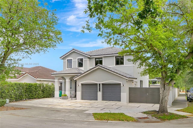 3 of 28 - 13817 Sw 39th Ter, Miami, FL
