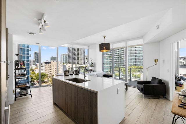 3 of 26 - 2900 Ne 7th Ave 901, Miami, FL