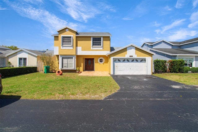 2 of 34 - 14581 Sw 95th Ln, Miami, FL