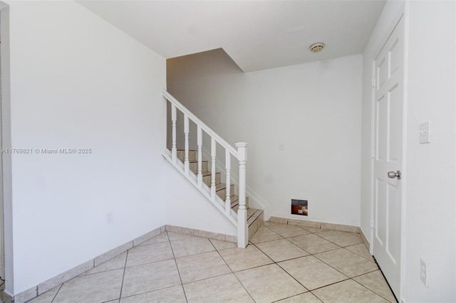 5 of 34 - 14581 Sw 95th Ln, Miami, FL