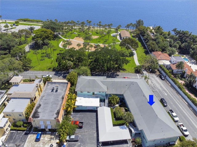 2 of 45 - 421 S Lakeside Dr 10, Lake Worth, FL