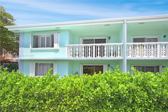 5 of 45 - 421 S Lakeside Dr 10, Lake Worth, FL