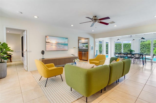 2 of 34 - 5625 Monroe St, Hollywood, FL