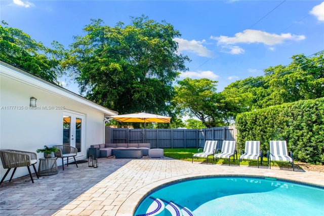 3 of 34 - 5625 Monroe St, Hollywood, FL