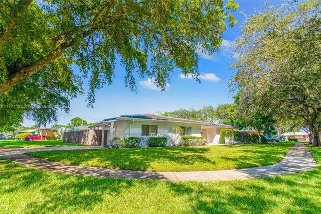 5 of 34 - 5625 Monroe St, Hollywood, FL