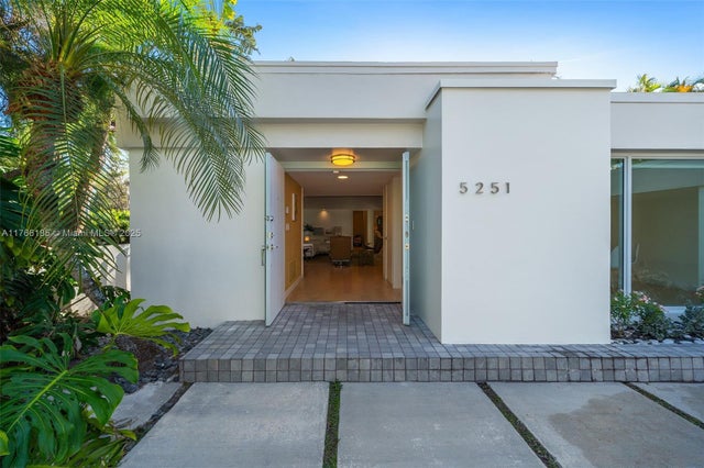 1 of 42 - 5251 La Gorce Dr, Miami Beach, FL