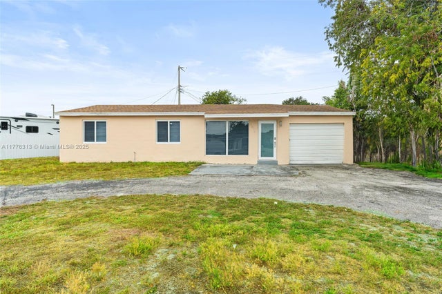 1 of 23 - 4814 Sw 20th St, Fort Lauderdale, FL
