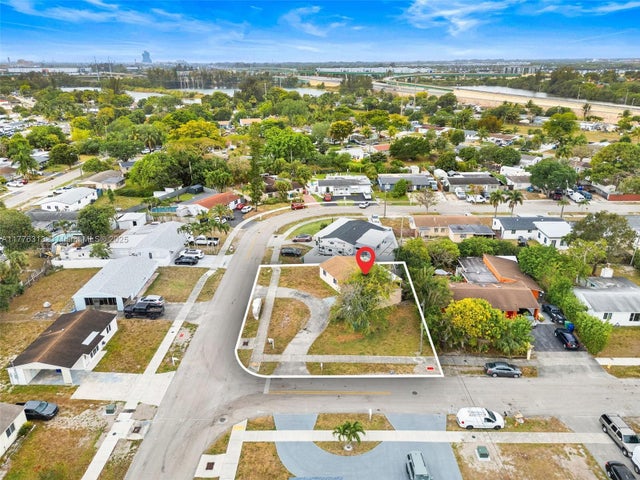 5 of 23 - 4814 Sw 20th St, Fort Lauderdale, FL