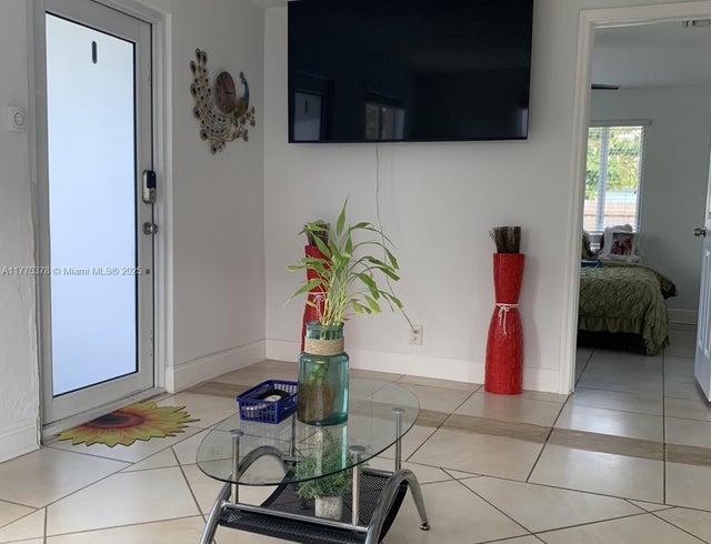 2 of 18 - 2514 Adams St, Hollywood, FL