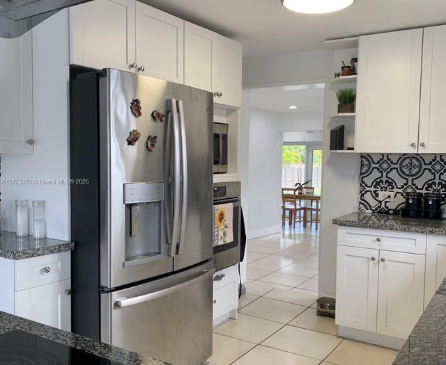 5 of 18 - 2514 Adams St, Hollywood, FL