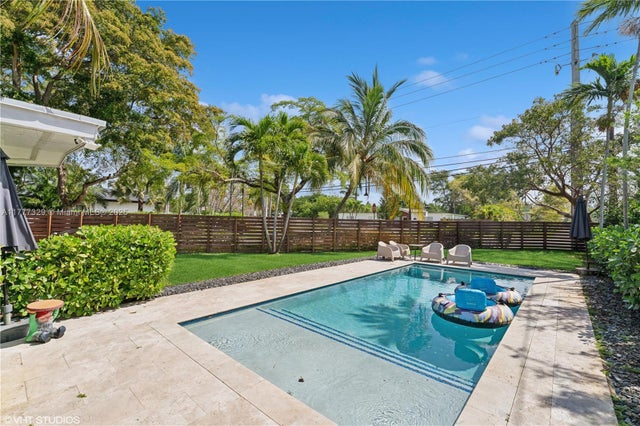 1 of 45 - 2180 Ne 191st Dr, North Miami Beach, FL