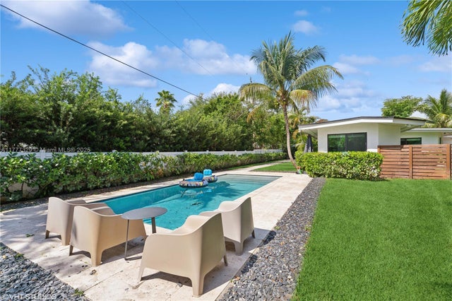 3 of 45 - 2180 Ne 191st Dr, North Miami Beach, FL