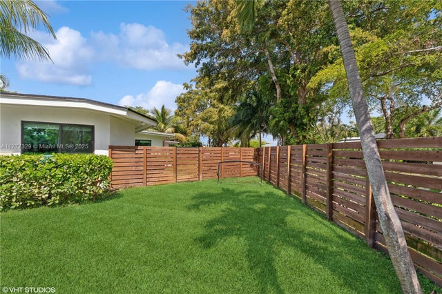 4 of 45 - 2180 Ne 191st Dr, North Miami Beach, FL
