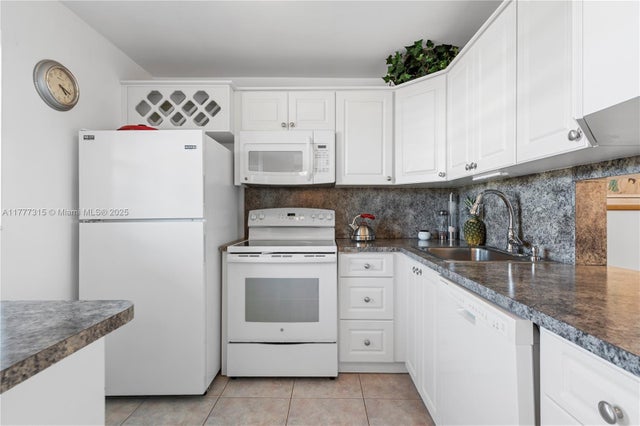 3 of 43 - 2801 Nw 47th Ter 205b, Lauderdale Lakes, FL