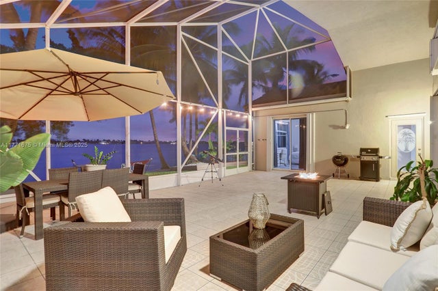 3 of 51 - 18305 Nw 12th St, Pembroke Pines, FL