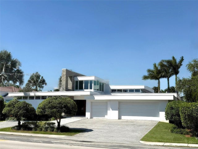 2 of 53 - 907 Diplomat Pkwy, Hallandale Beach, FL