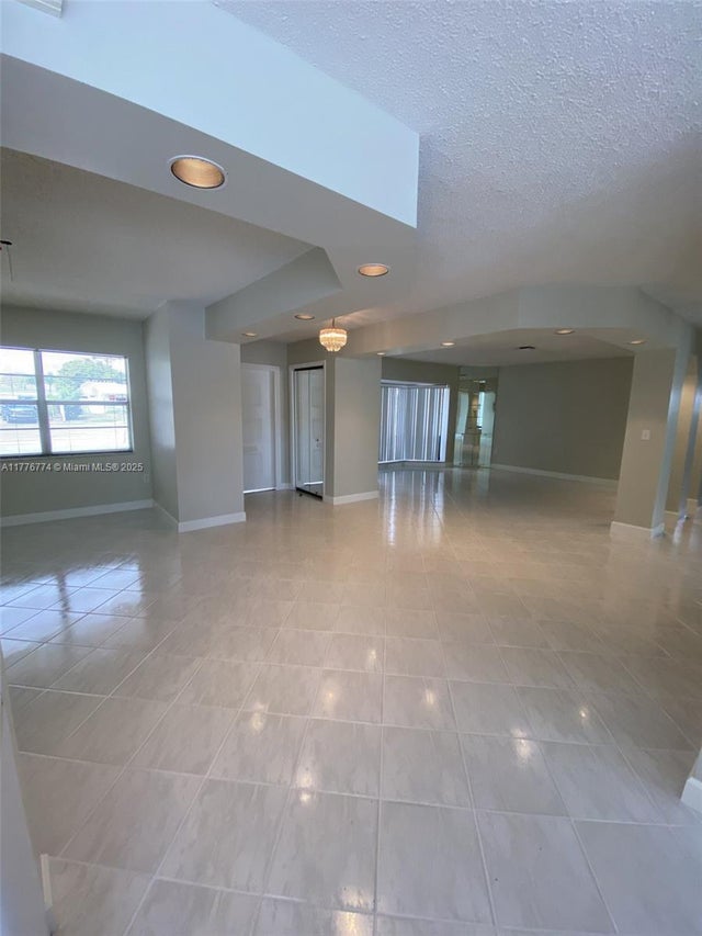 4 of 96 - 1601 N 29th Ave, Hollywood, FL