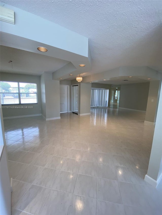 5 of 96 - 1601 N 29th Ave, Hollywood, FL