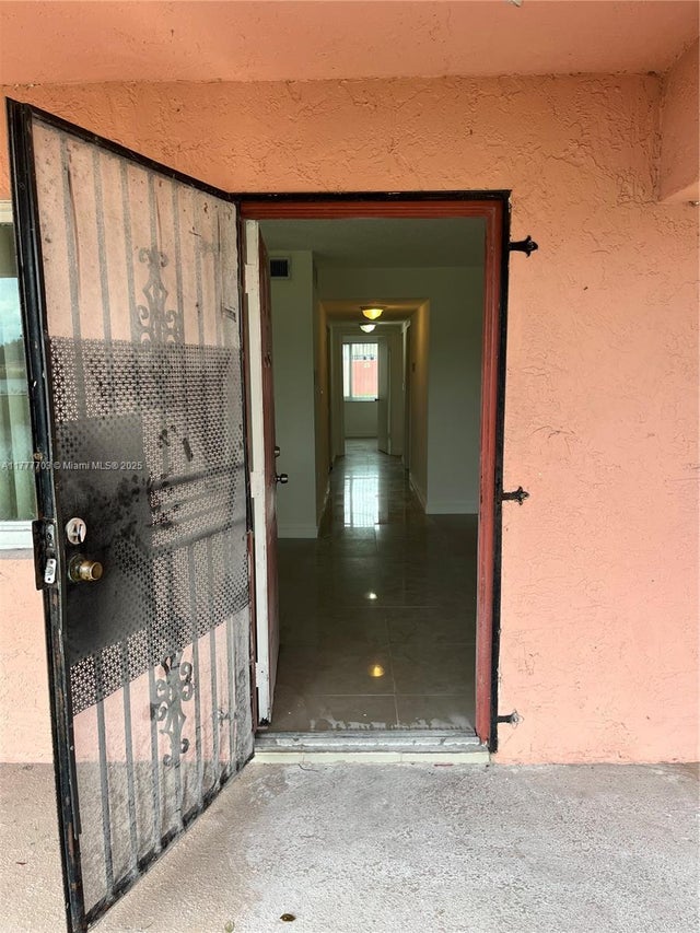 2 of 30 - 1930 Nw 119th St 702, Miami, FL