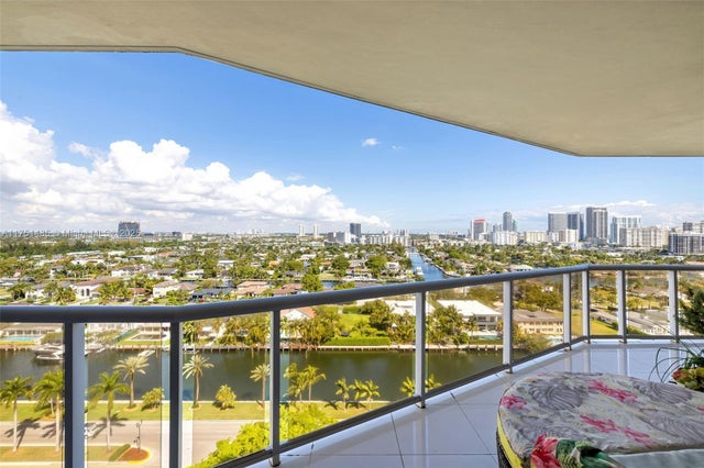 1 of 38 - 3640 Yacht Club Dr 1601, Aventura, FL