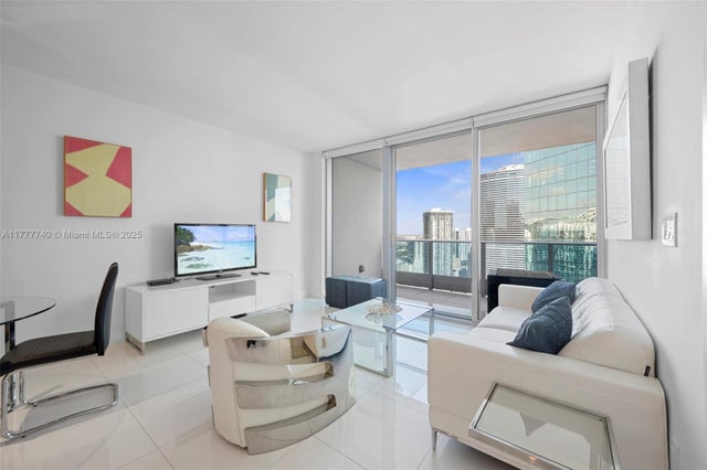 1 of 35 - 200 Biscayne Blvd Way 4311, Miami, FL