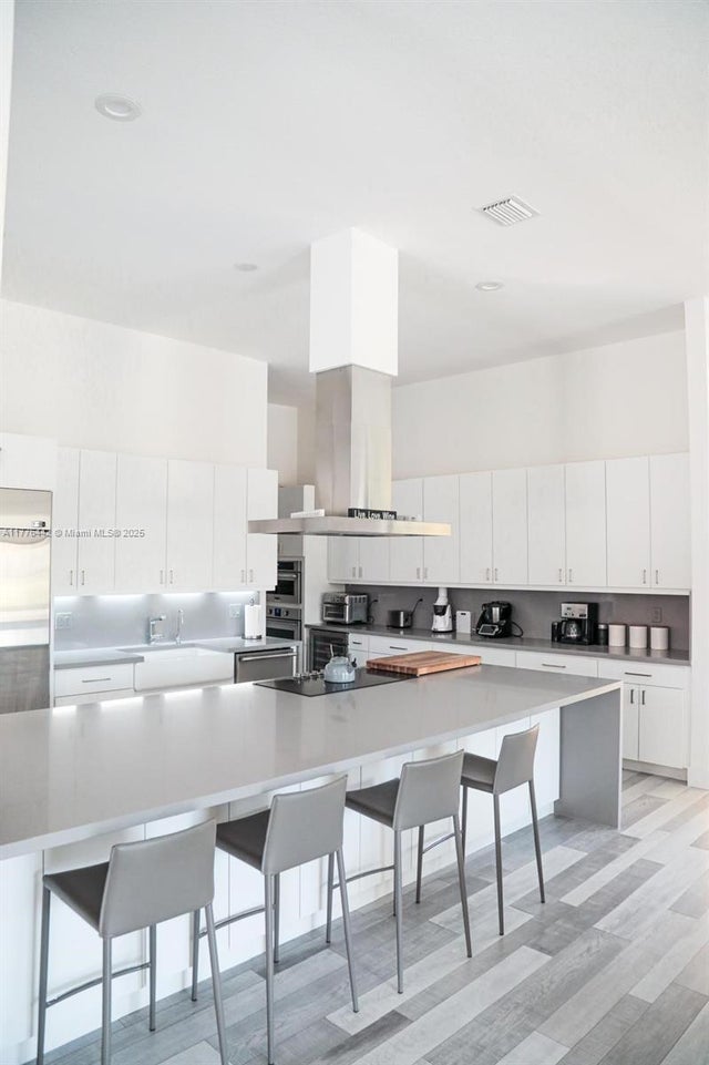 5 of 33 - 19209 Sw 80th Ct, Cutler Bay, FL