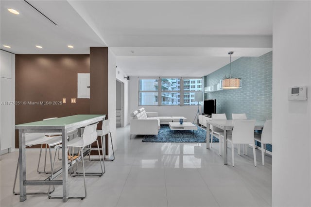 1 of 30 - 5055 Collins Ave 7a, Miami Beach, FL