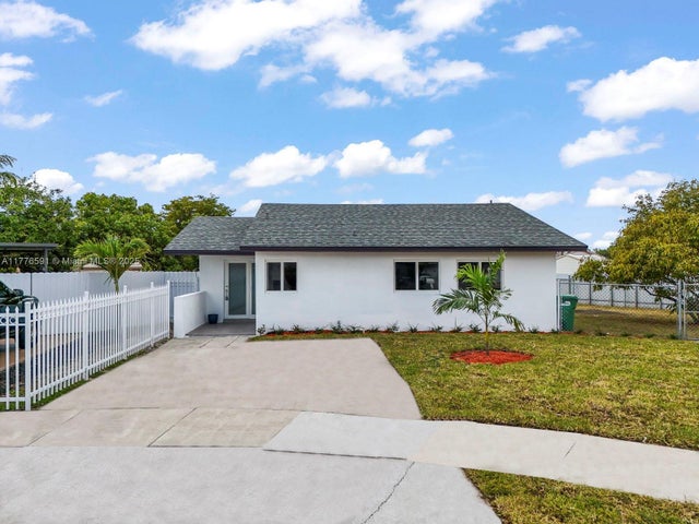 1 of 40 - 20860 Nw 28th Ave, Miami Gardens, FL