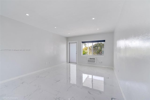 2 of 23 - 641 Espanola Way 35, Miami Beach, FL