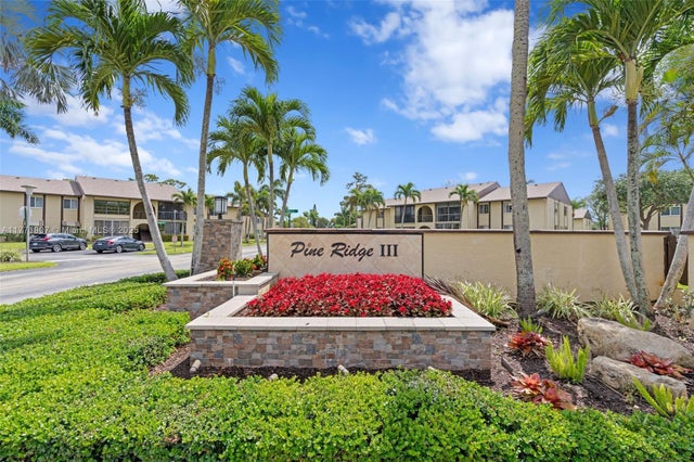 2 of 35 - 336 Pine Ridge Cir B-1, Green Acres, FL