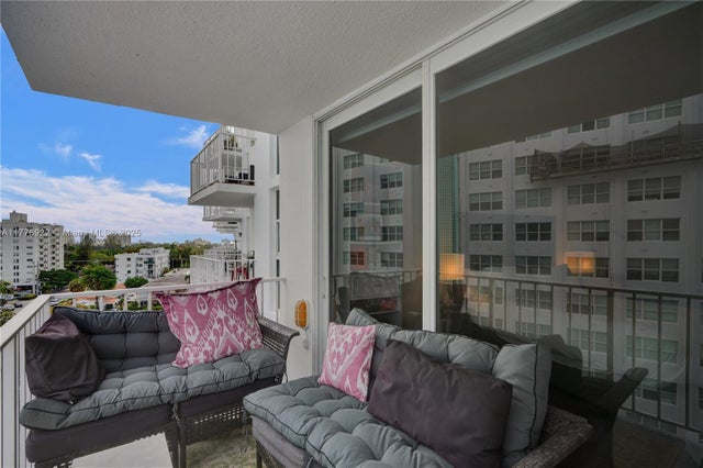 4 of 48 - 1228 West Ave 603, Miami Beach, FL