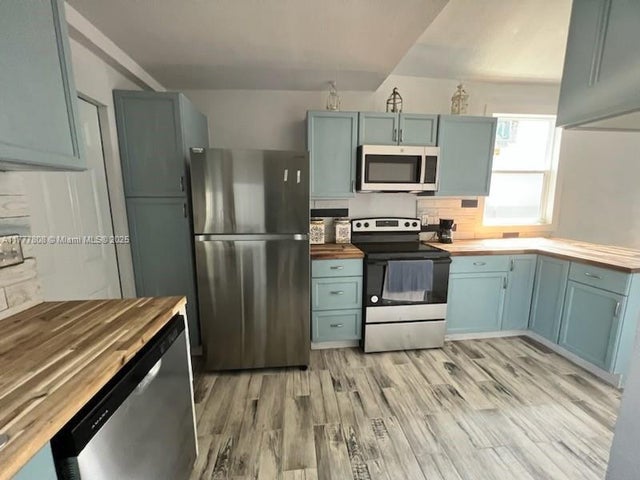 2 of 16 - 265 Nw 80th St, Miami, FL