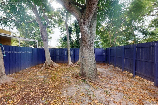 5 of 16 - 265 Nw 80th St, Miami, FL