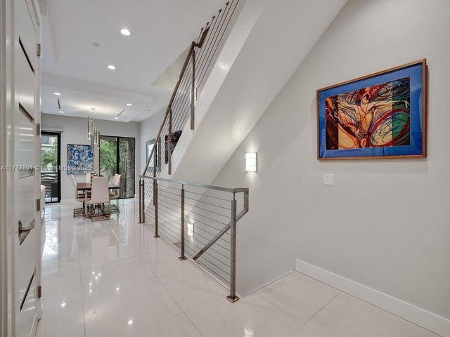 5 of 12 - 207 Ne 13th Ave 207, Fort Lauderdale, FL
