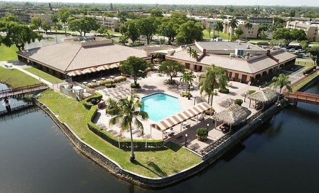 1 of 41 - 9121 Sunrise Lakes Blvd 101, Sunrise, FL